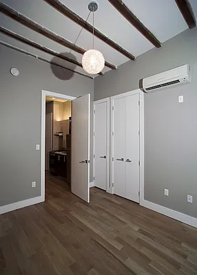 Rented by Realty Advisors Group | media 87