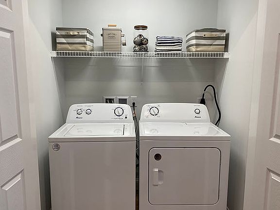 In-unit washer & dryer