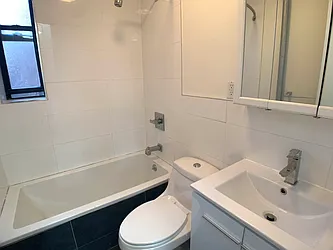 Rented by Tapiro Realty