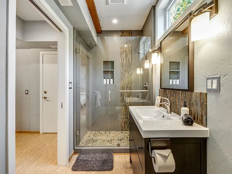 260 Juanita Ave — Photo 32