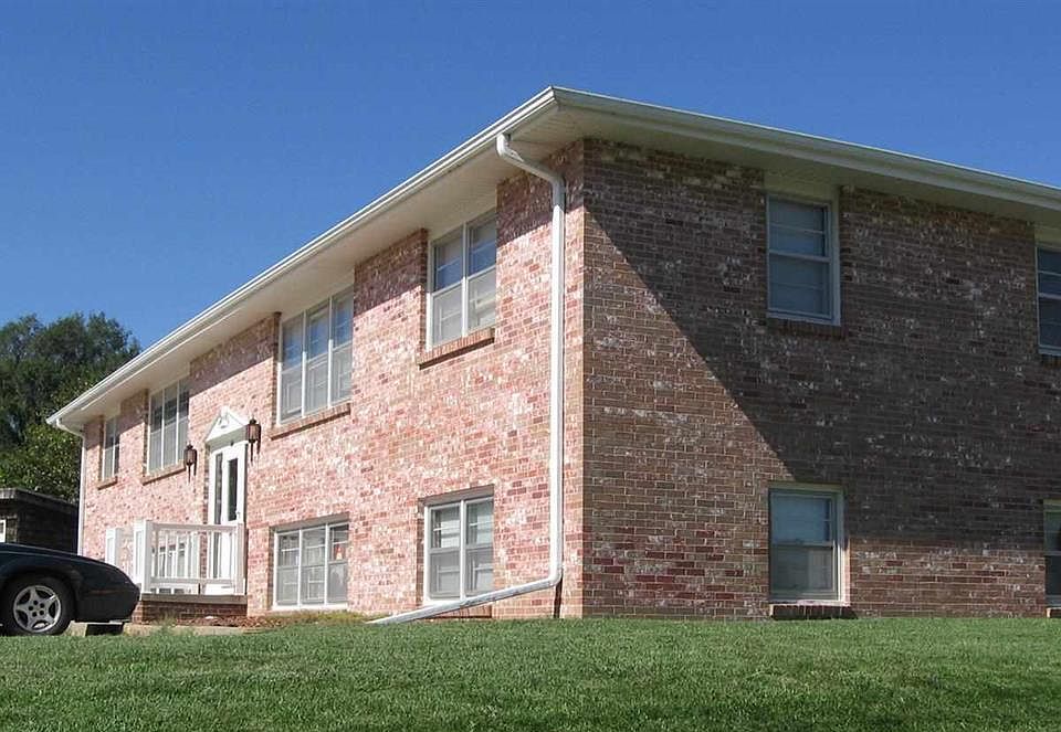 1st image of 614 S 18th St APT 1