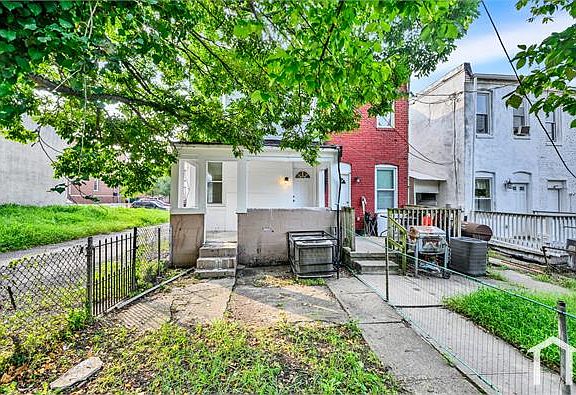 2nd image of 2648 Lehman St