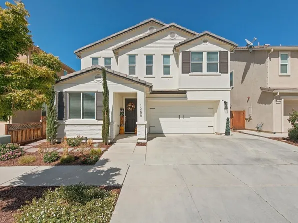 1250 Marille Ln, Hollister, CA 95023