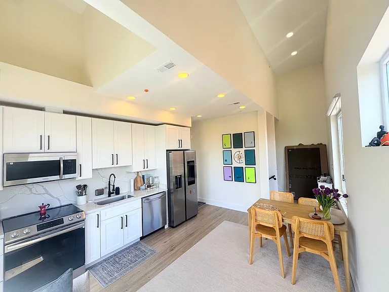 1307 Longfellow St NW #9 — Photo 5