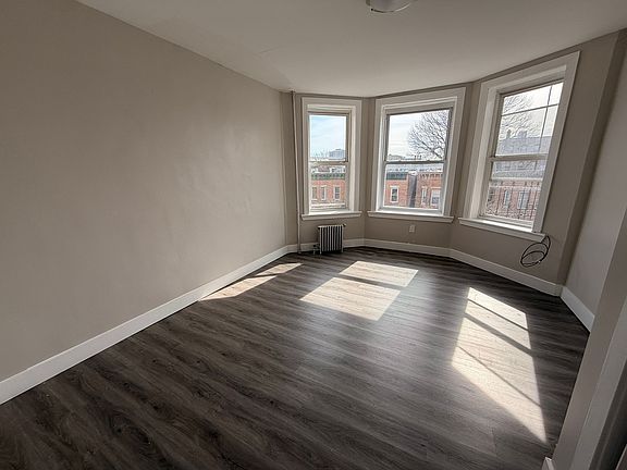 4th image of 6003 Monroe Pl #8E