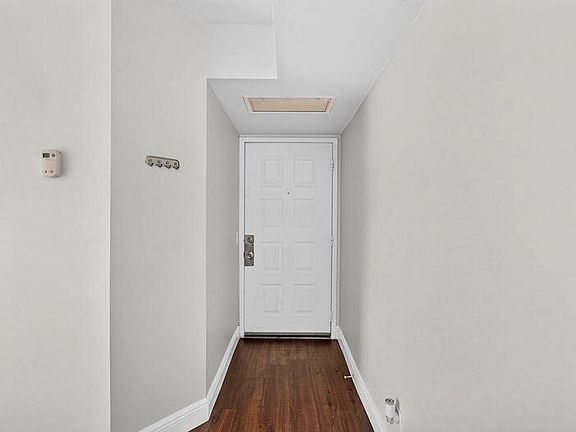 3rd image of 706 Executive Center Dr APT 23