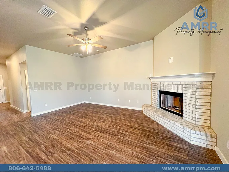 2030 Kenwood Ave — Photo 8