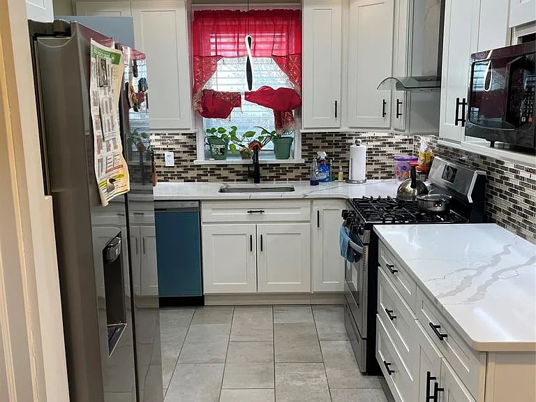 149 W Kingsbridge Rd #2 — Photo 9