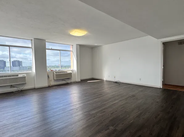 7520 Hornwood Dr, Houston, TX