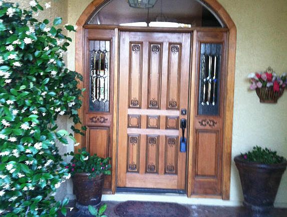 3rd image of 614 N La Loma Ave