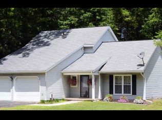 73 Southbury Rd, Clifton Park, NY 12065