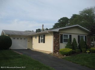 2 Melville Ln, Brick, NJ 08724