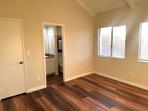 5th image of 1545 W Palmyra Ave APT 2