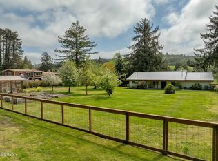 305 SE Swan Ave, Siletz, OR 97380