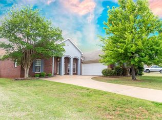1925 Chancellor Ridge Rd, Prattville, AL 36066