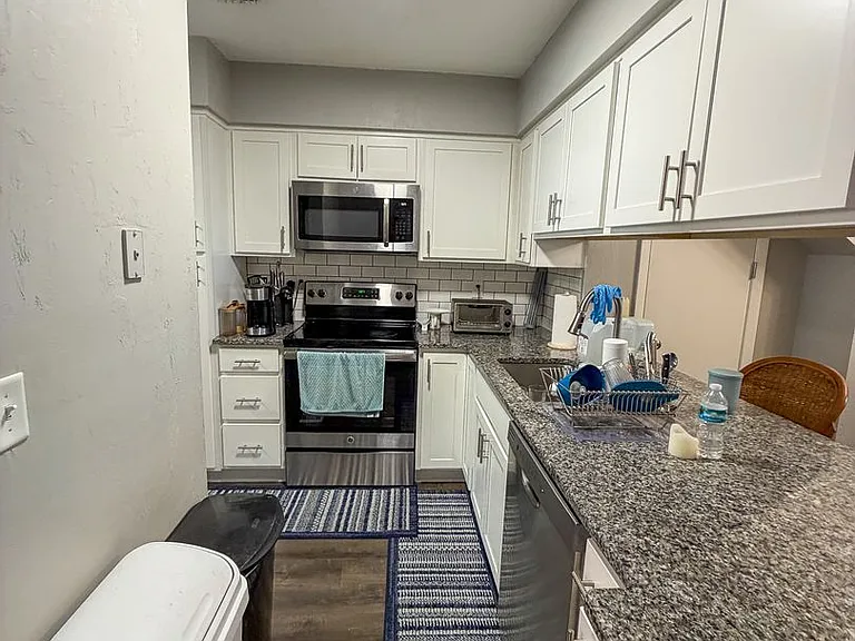 4411 SW 34th St #1006 — Photo 7