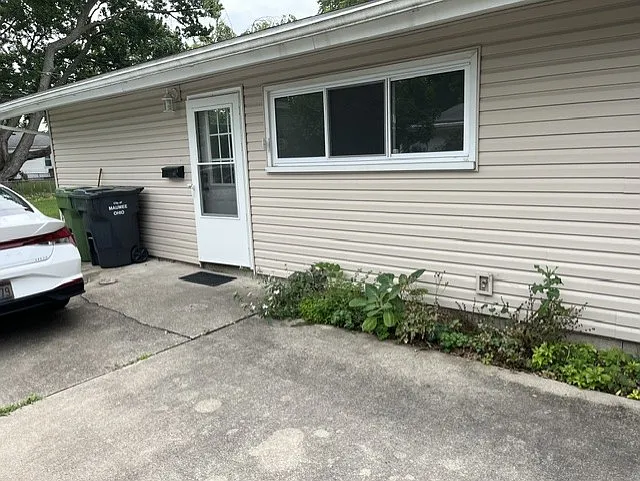 1214 Elco Ave — Photo 2