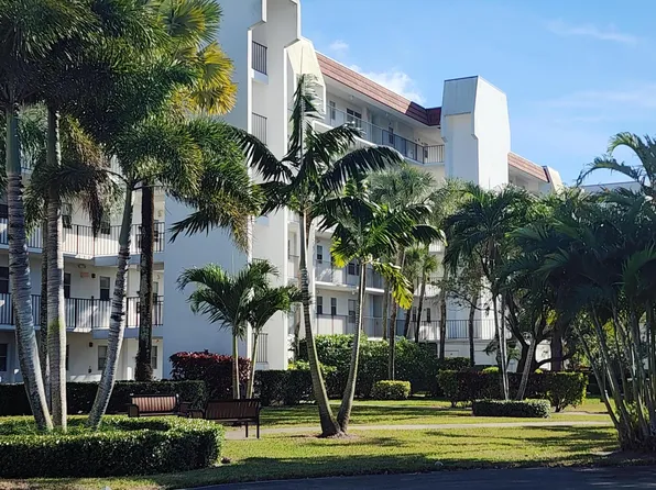 3597 Birdie Drive #202, Lake Worth, FL 33467