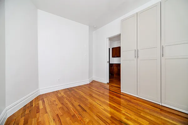 Rented by REAL New York | media 10