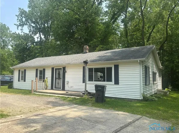 10555 Angola Rd, Swanton, OH 43558