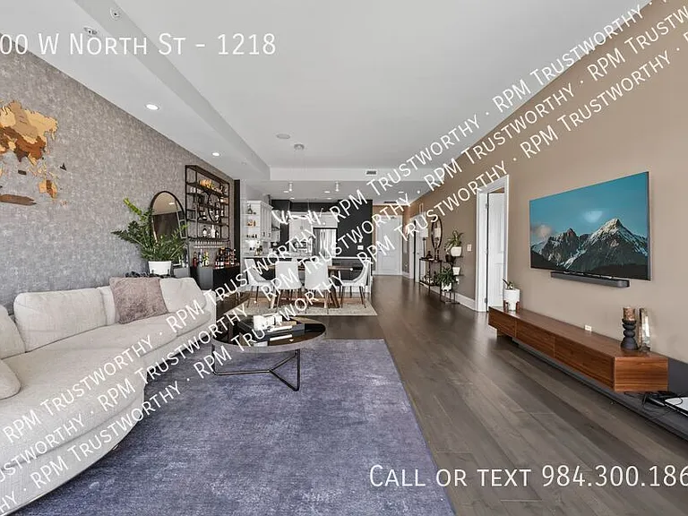 400 W North St #1218 — Photo 32