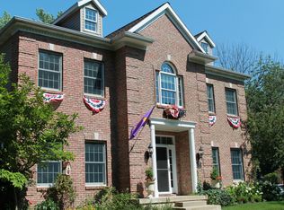 2405 Maplewood Dr SE, East Grand Rapids, MI