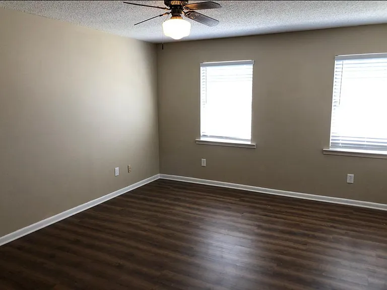 8236 Lawton St #C — Photo 7