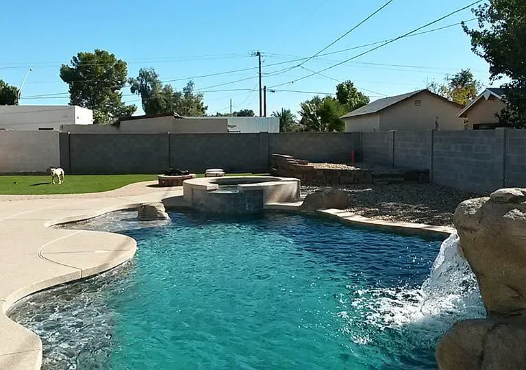 Relax in the saltwater pool!