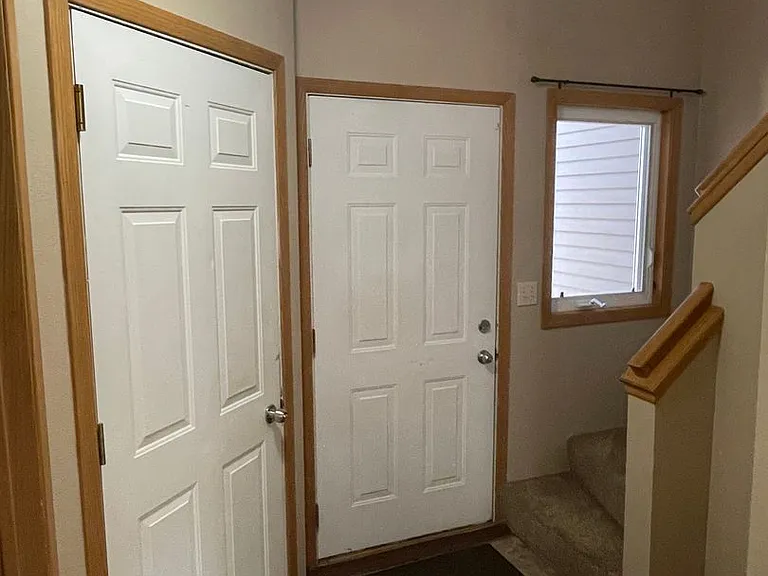 1801 Red Dale Dr — Photo 2