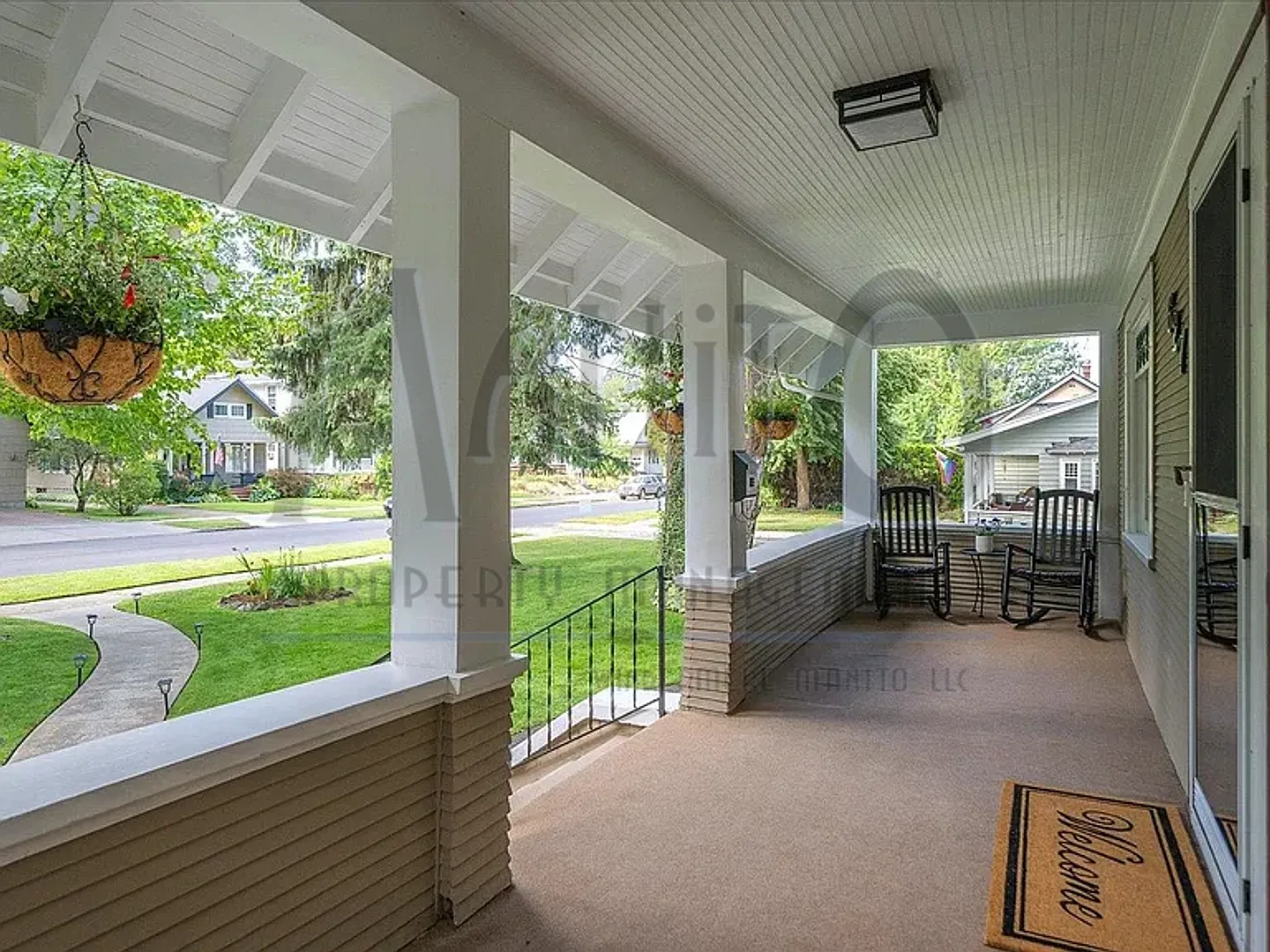 **Coming Soon** Stunning South Hill Home — Photo 2