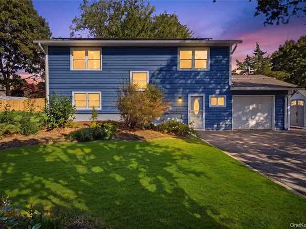 23 Dave Lane, South Setauket, NY 11720