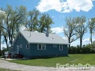 91 6th Ln NE, Fairfield, MT 59436