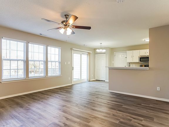 5th image of 6333 Saybrooke Dr