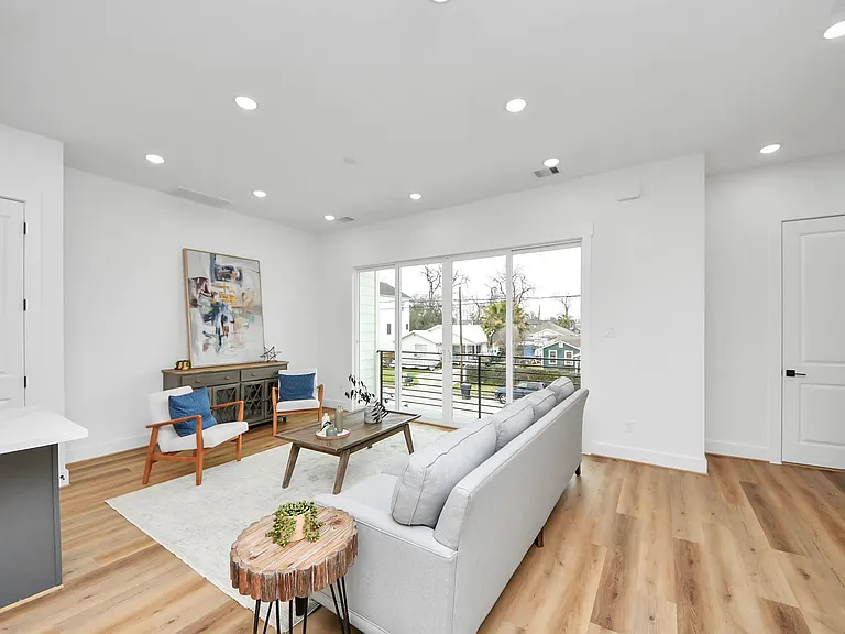 1216 English St — Photo 17