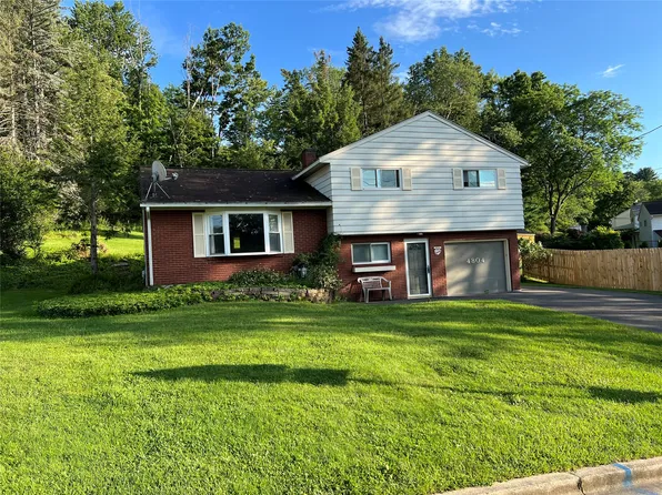 4804 Country Club Rd, Vestal, NY 13850