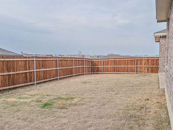 4th image of 3029 Paint Horse Dr