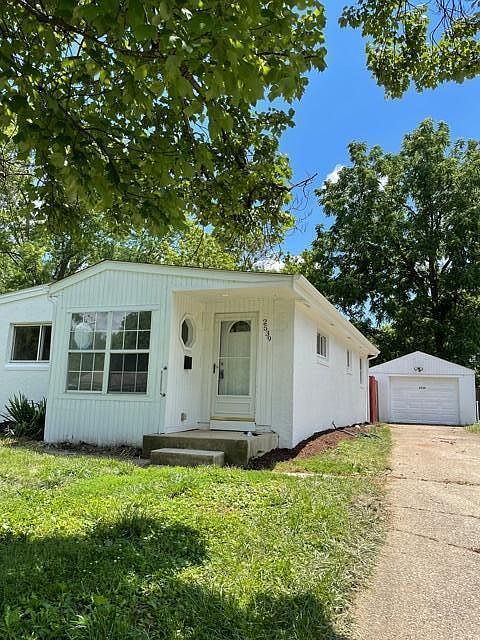 1st image of 2539 Ferris Park Dr N