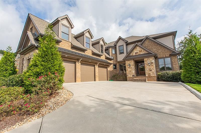 2nd image of 4868 Grandview Ct