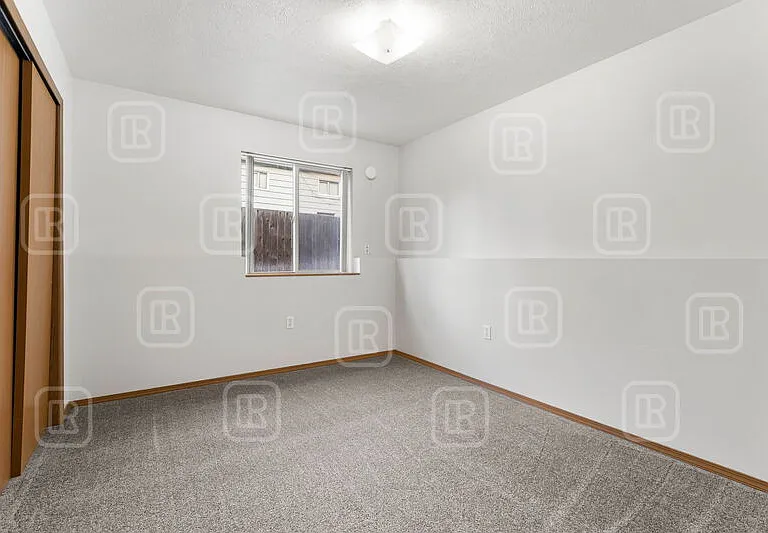 107 W 3rd St #1 — Photo 9