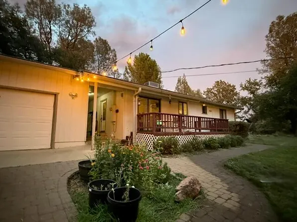 12173 Kawliga Ln, Bella Vista, CA 96008