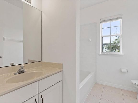 4th image of 4402 Virginia Dr