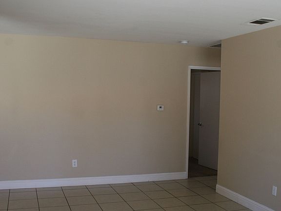 4th image of 2903 Brookside Dr APT A