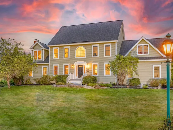 6 Hickory Pond Lane, Stratham, NH 03885