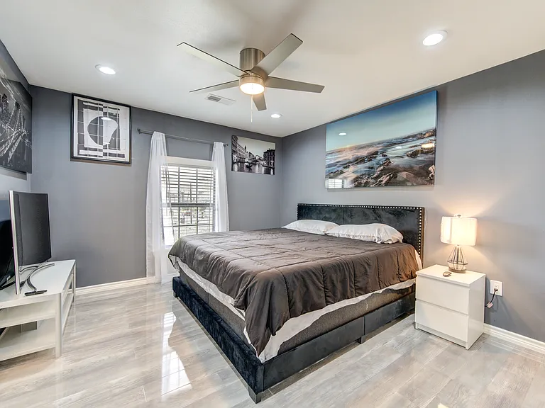 3140 Webster St — Photo 32