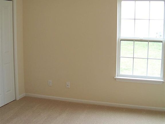 5th image of 7057 Wallace St
