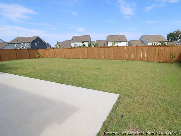 212 Breeders Cup Way Valencia #58 — Photo 46