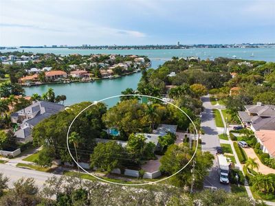 1590 Gulfview Dr, Sarasota, FL, 34236