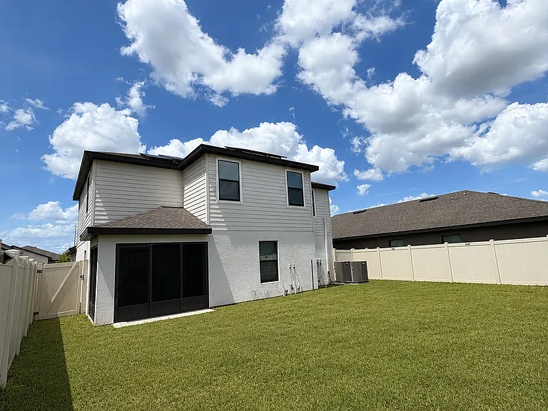 1115 Wynnmere Walk Ave — Photo 36