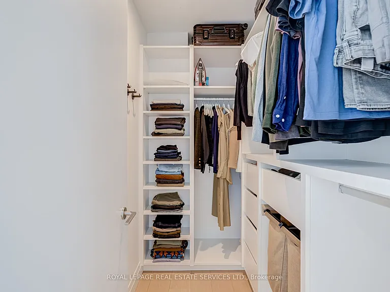 383 Sorauren Ave #Penthouse 09 — Photo 27
