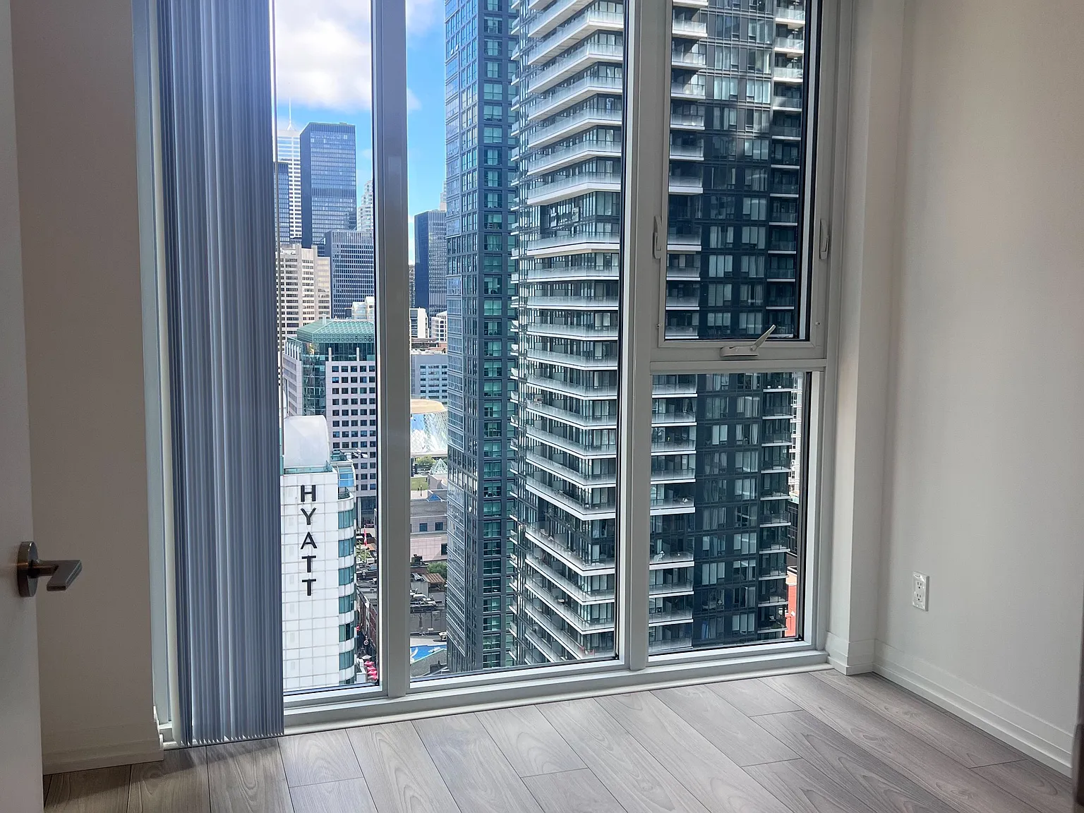 2 bed, $3,300 — Photo 4
